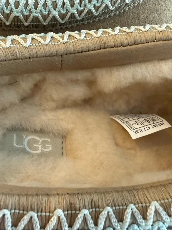 Women’s UGG Tazz ll platform shoes size 7 new in box - Picture 4 of 6